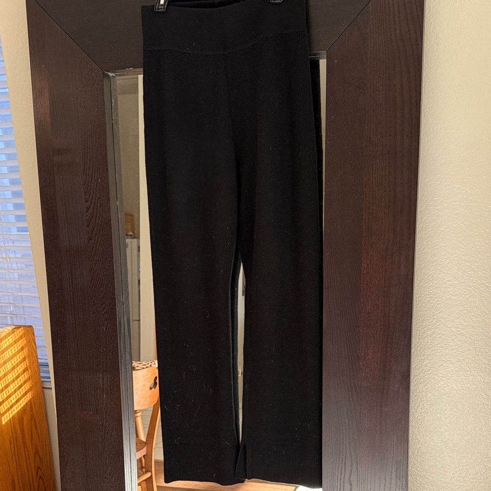 Lululemon Super Soft Cashmere Pants, SZ LRG in by Black NWOT